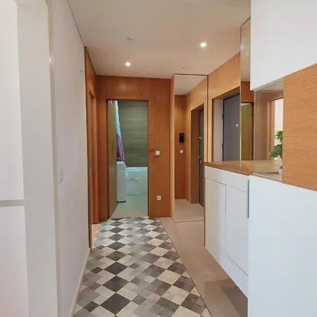 Gold Class Ams Apartment *