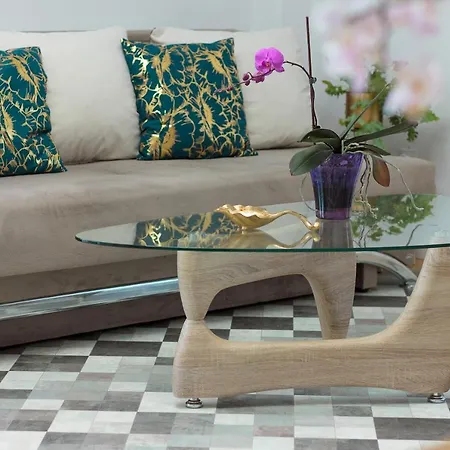 Gold Class Ams Apartment